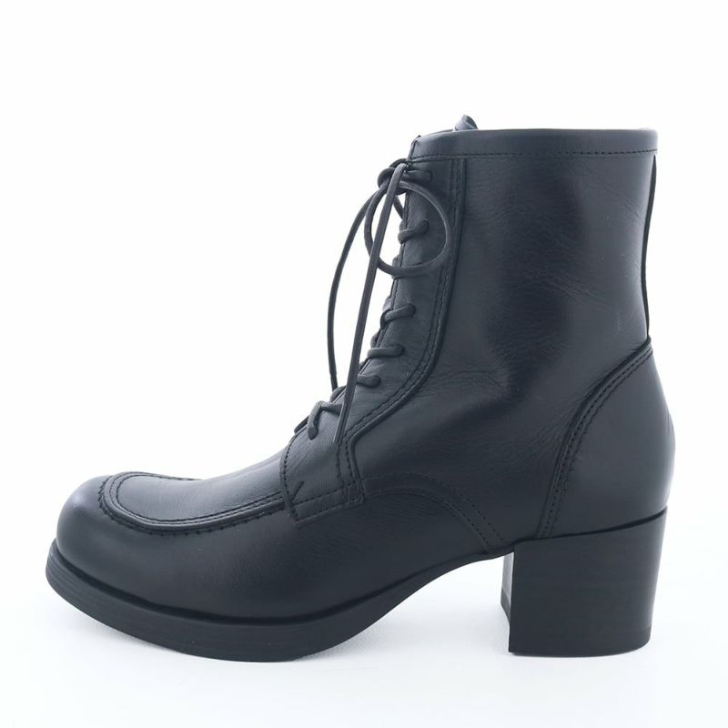 あしながおじさんを代表するロングセラーブーツ