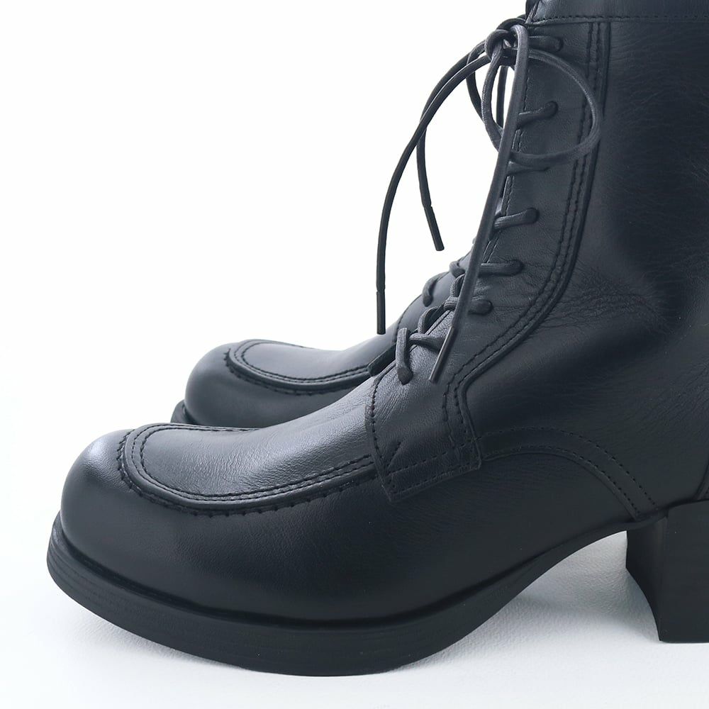 味ありレザーで履きこむほどに風合いが増していくのも魅力です