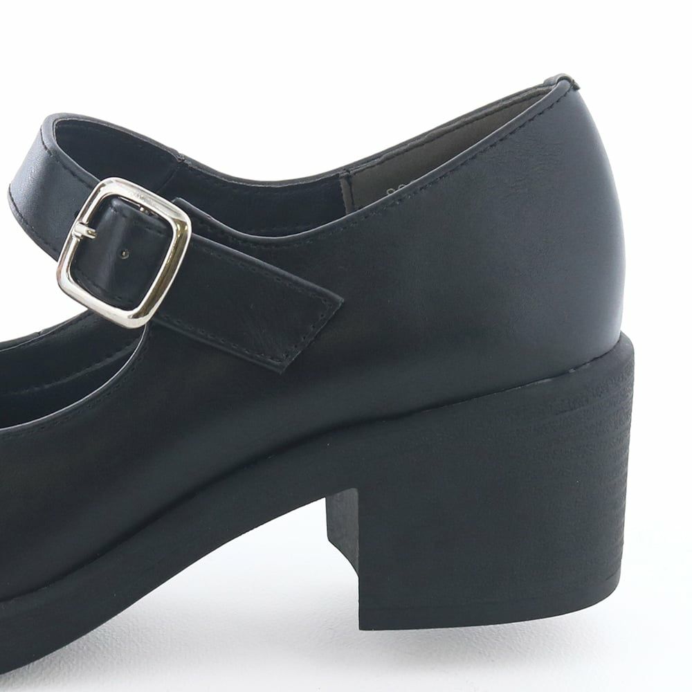 ヒールの高さ：約5.5cm