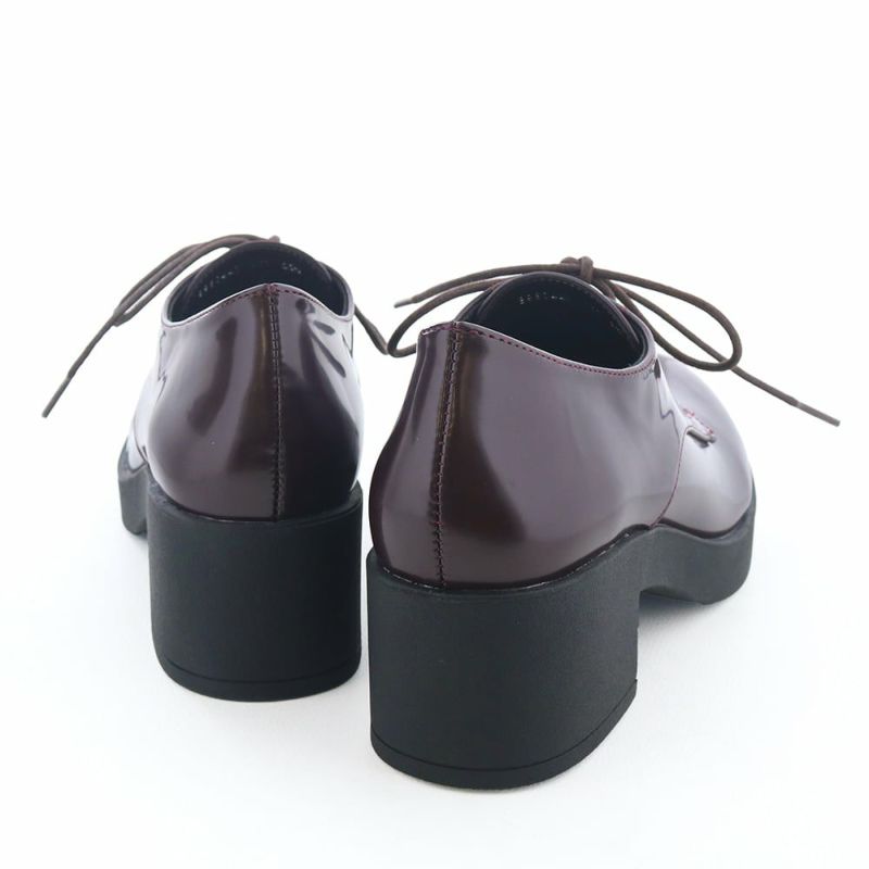 モールドソールで歩きやすく、毎日使いにちょうどいいボリューム感