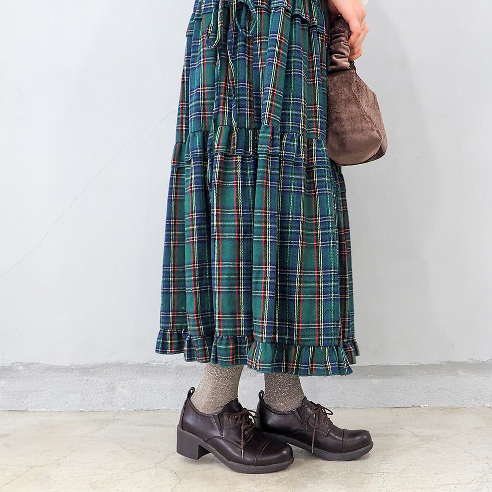 ダークブラウン