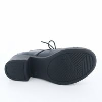 歩きやすさに定評のあるブランドオリジナルのモールドソールを使用