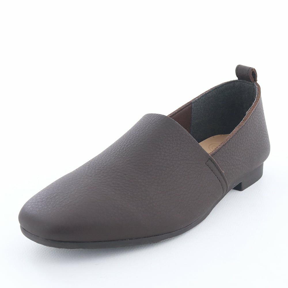 ダークブラウン