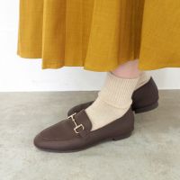 ダークブラウン