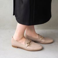 グレージュ