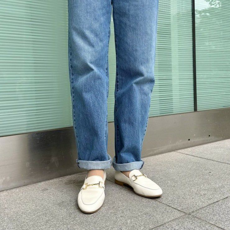 スタッフ着用：アイボリー