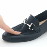 ENあしながおじさんならではのソフトな仕立て。やわらかレザーが優しく足を包みます