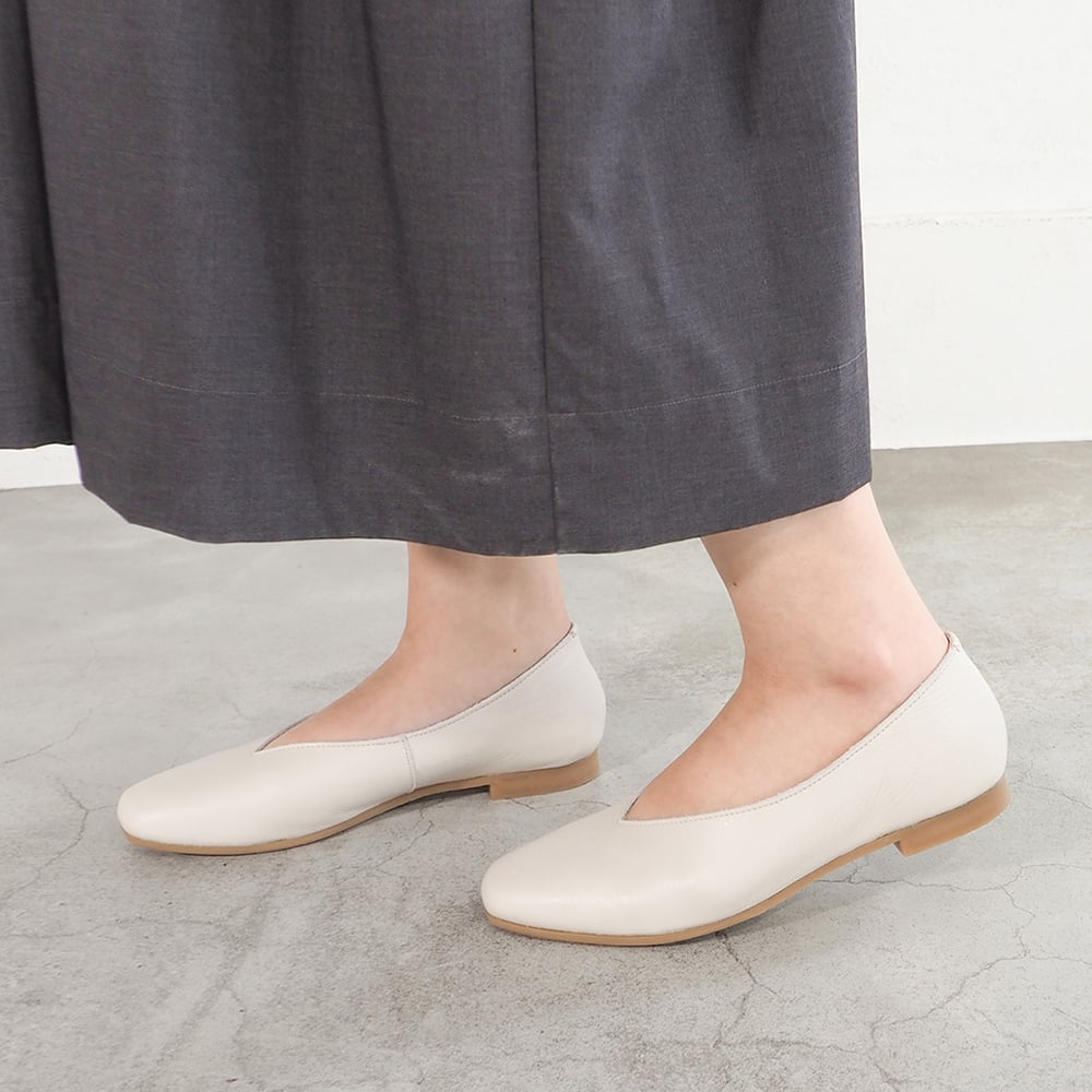グレージュ