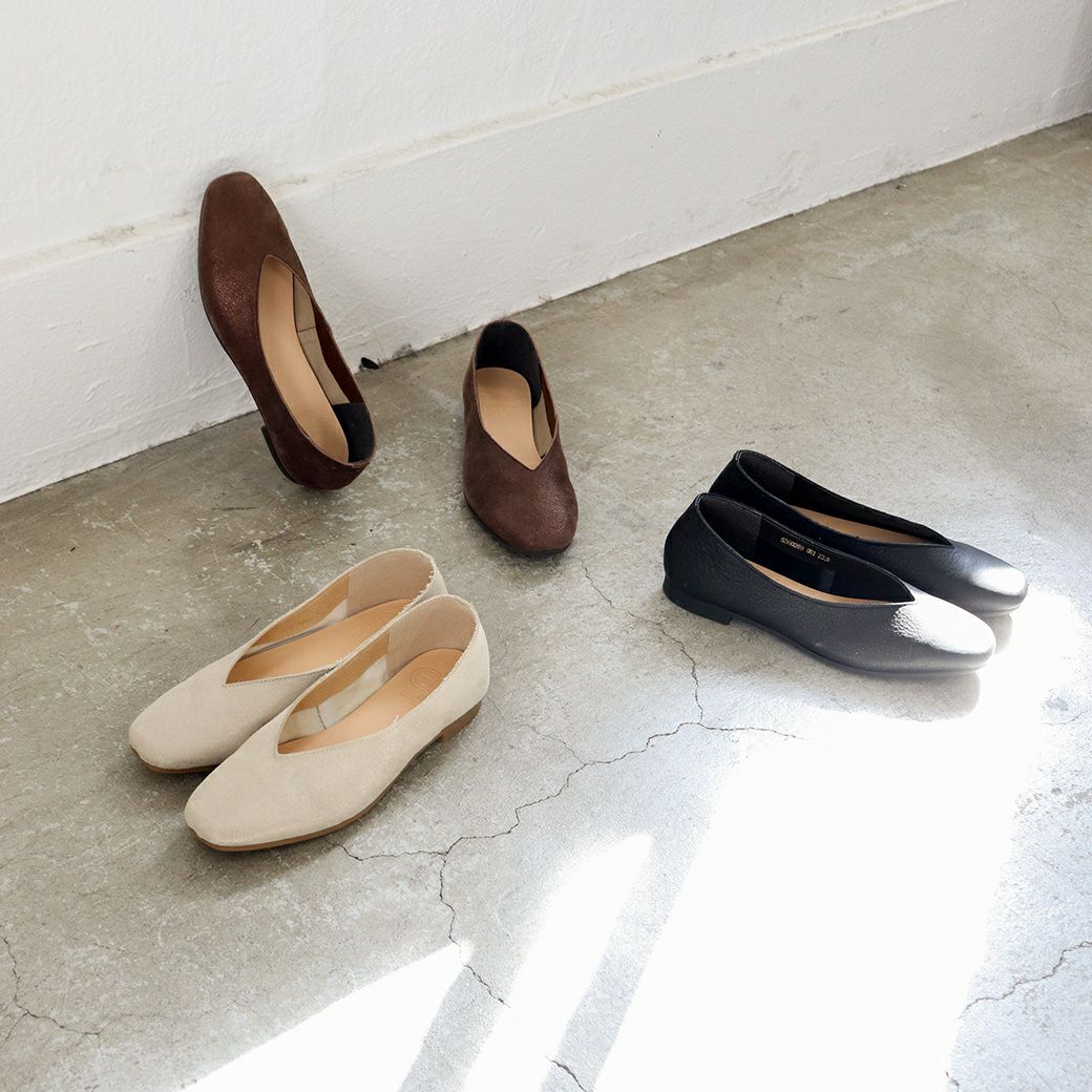 ブラック、プラチナの定番カラーは商品説明のリンクから