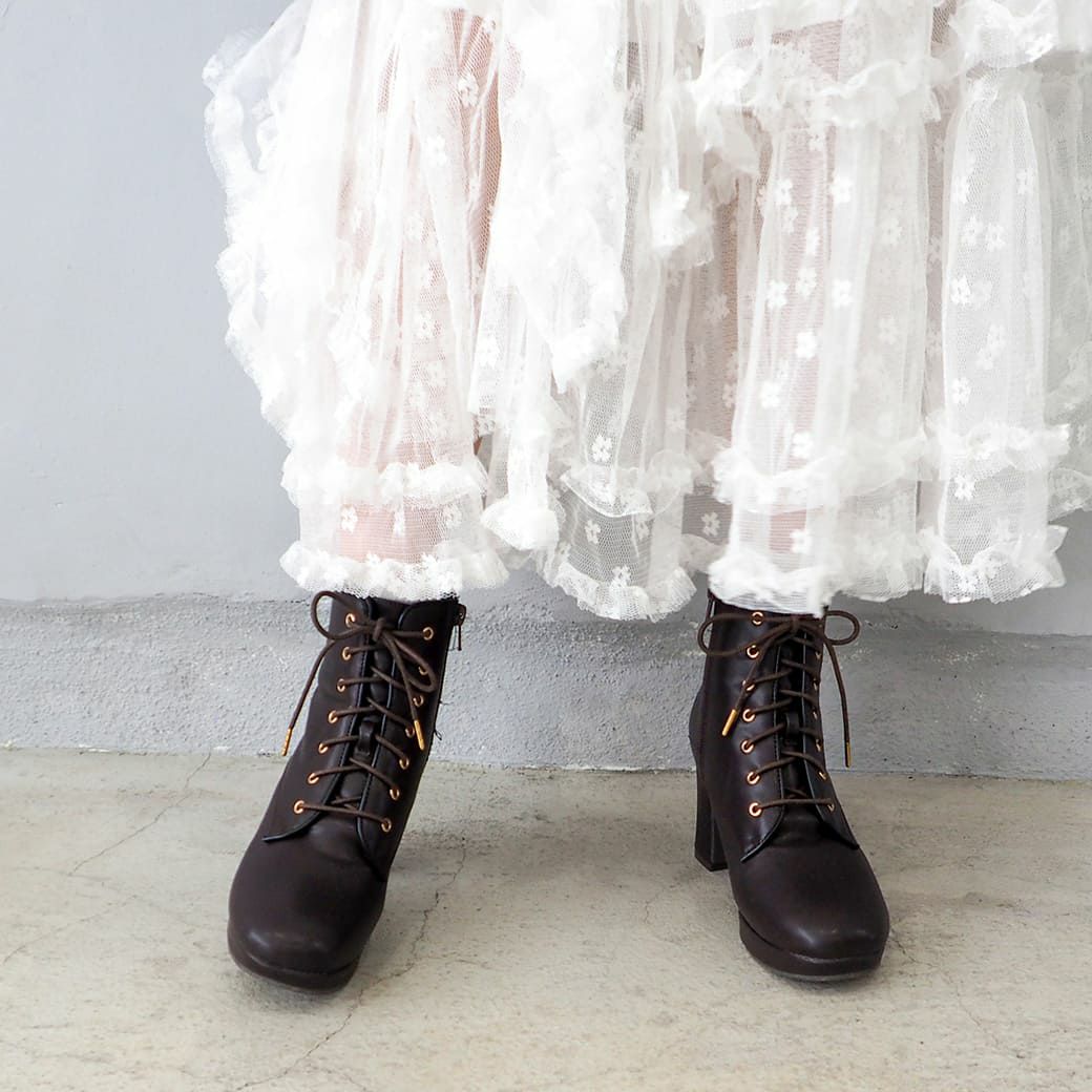 ダークブラウン