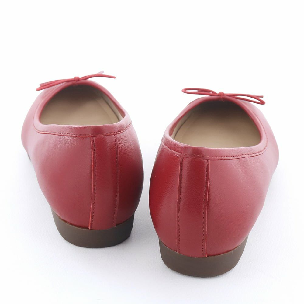 ぺたんこではなく、少し傾斜があるのもきれい見えするポイント