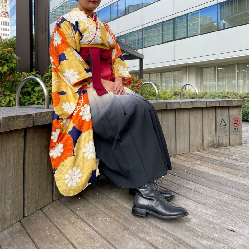 スタッフ着用：ブラック