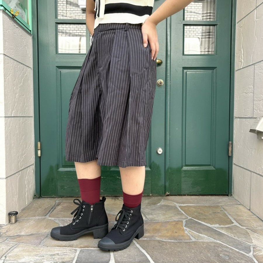 スタッフ着用：ブラック