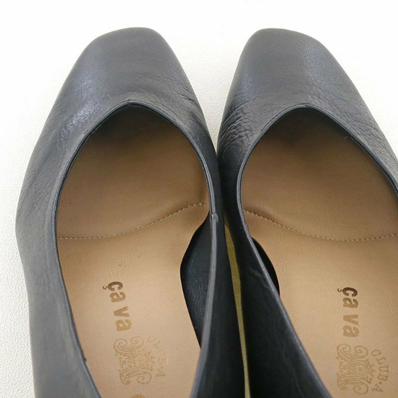 ふっくらクッション入りのインソールで足裏が痛くなりにくい