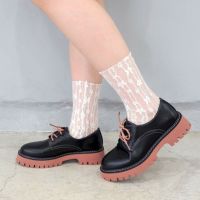 ブラックピンク