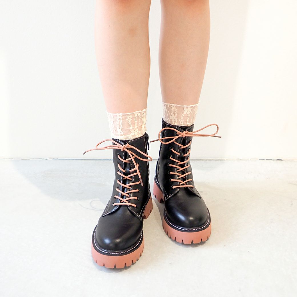 ブラックピンク