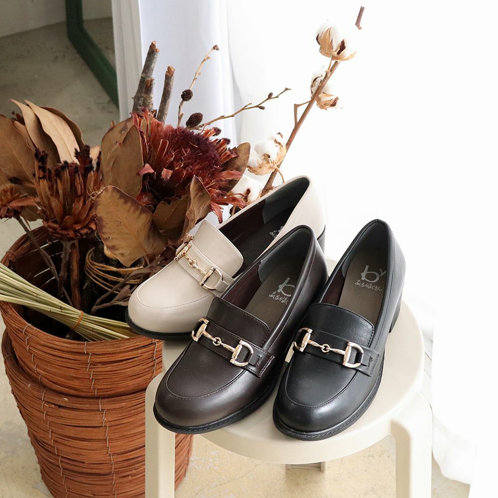 ビットローファーパンプス