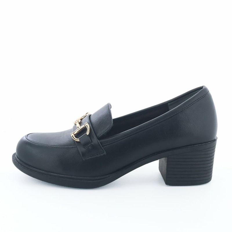 人気のレースアップシューズと同じソールを使用したビットローファー