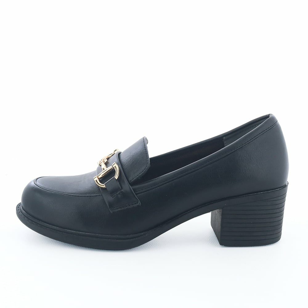 人気のレースアップシューズと同じソールを使用したビットローファー