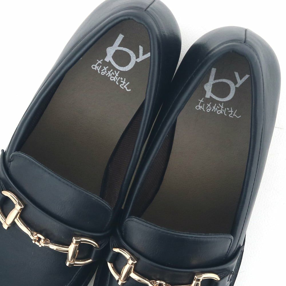 クッション入りインソールで足元もふかふか