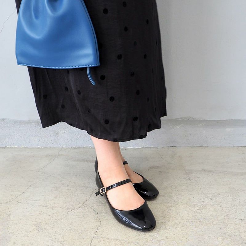 ブラックエナメル