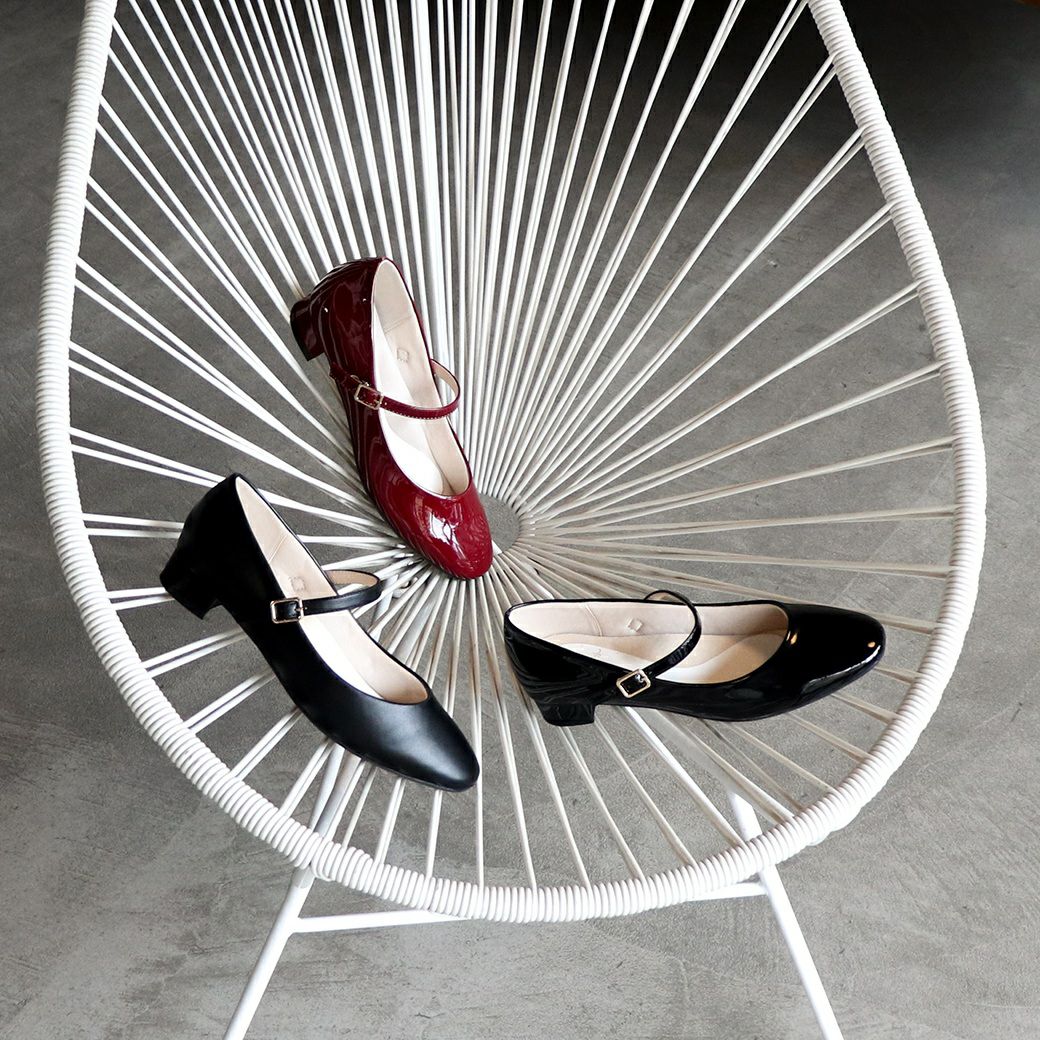 ソフトストラップパンプス