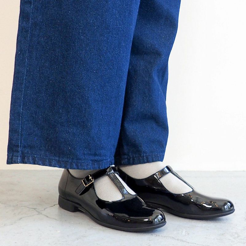 ブラックエナメル