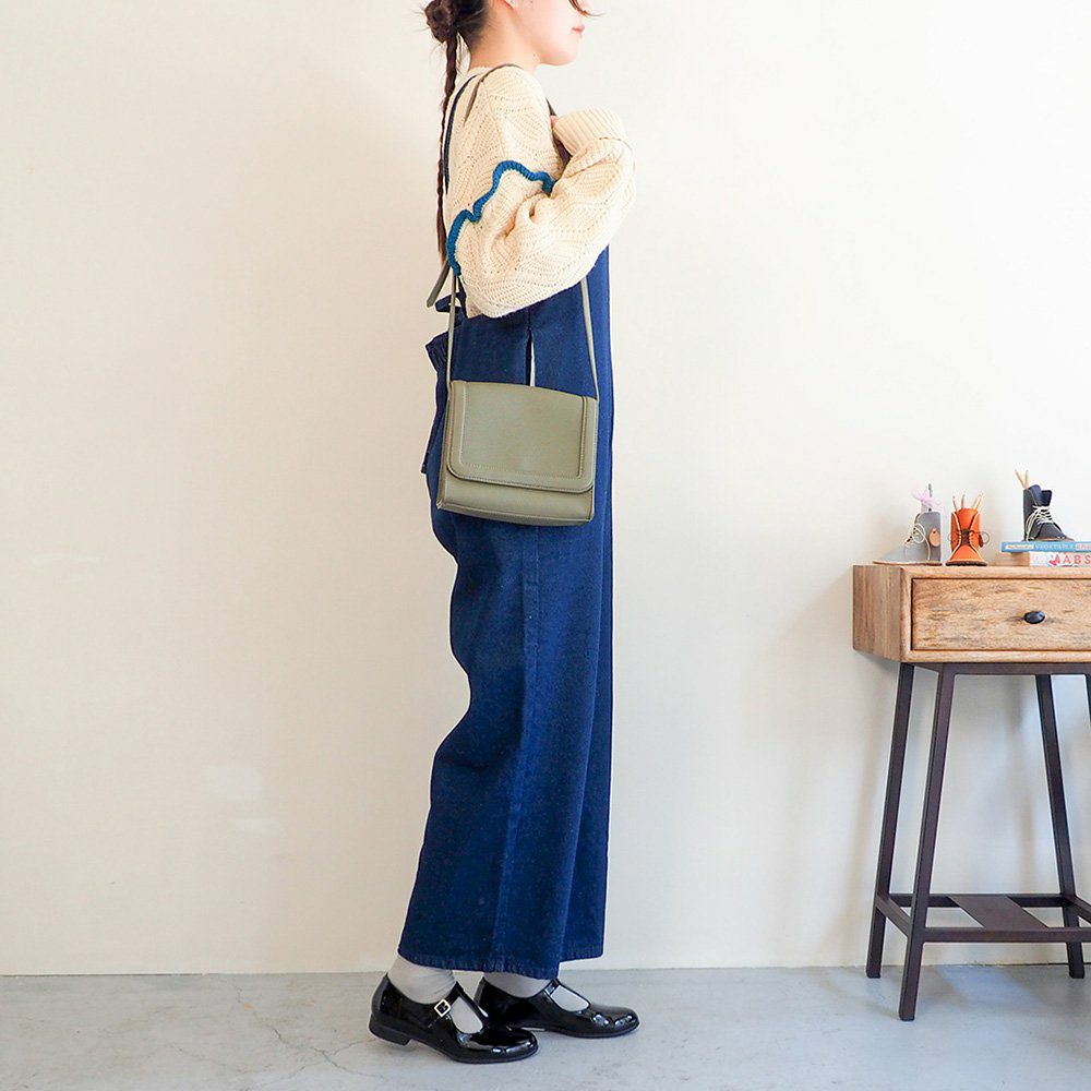 ブラックエナメル