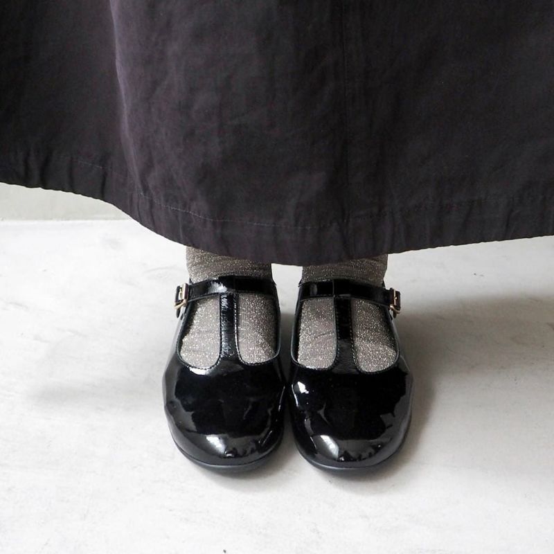 ブラックエナメル