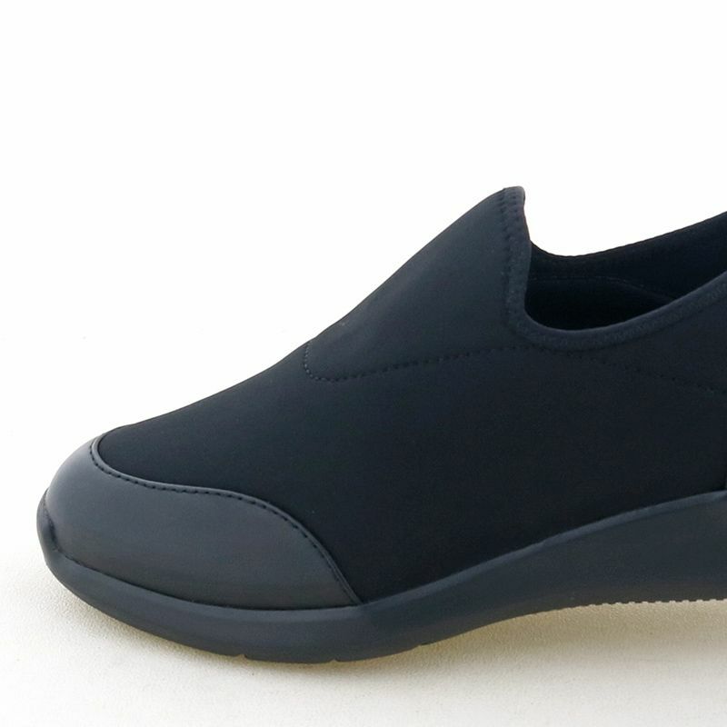 ぺたんこ過ぎないソール