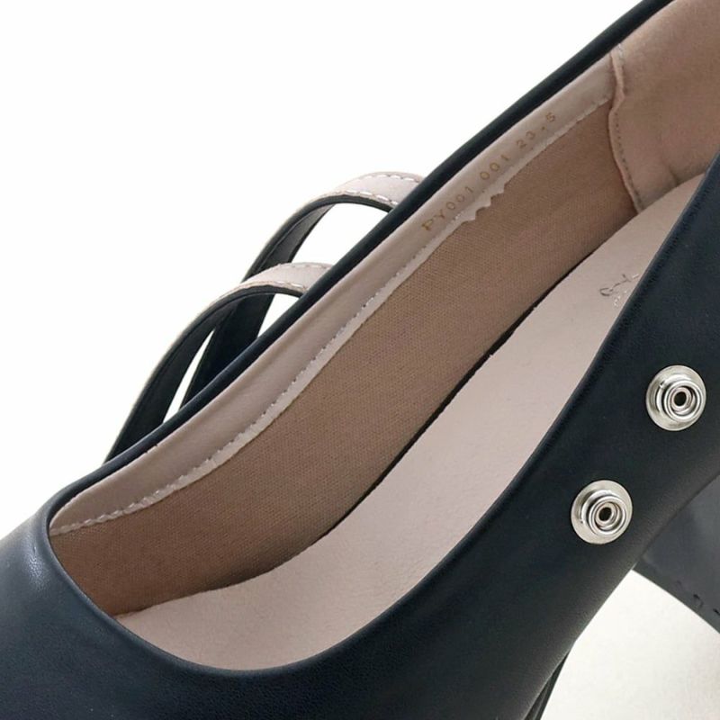 スポンジ入りのふっくら生地で足あたりやわらか