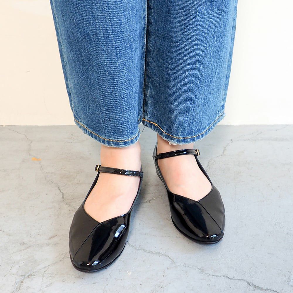 ブラックエナメル