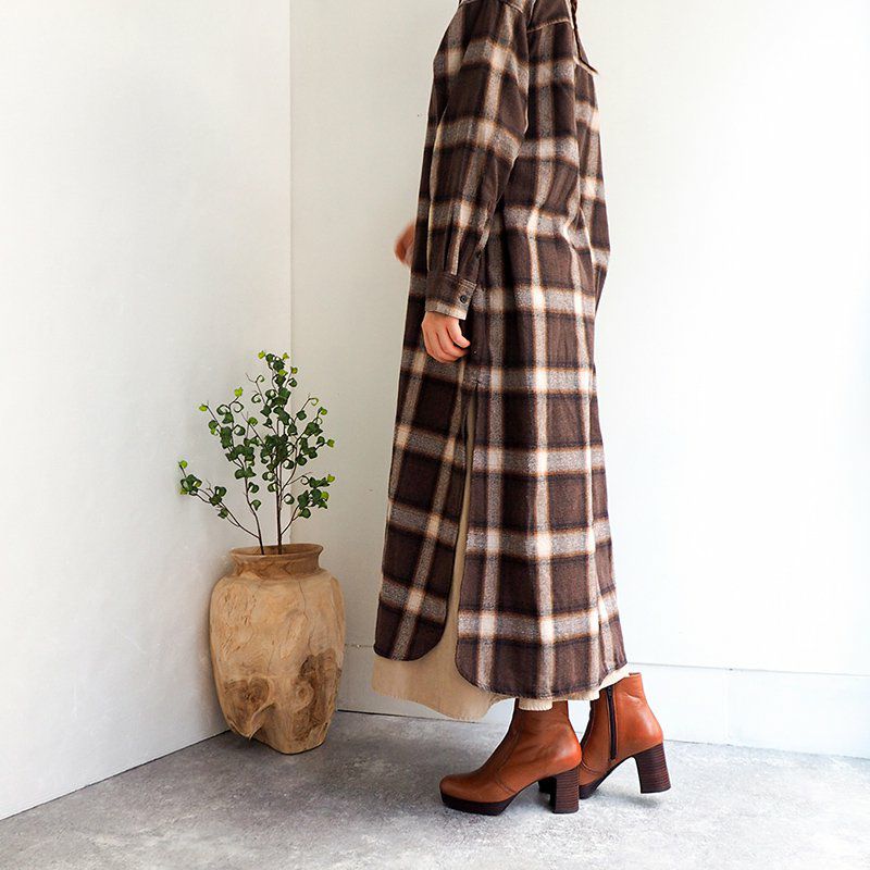 マロンブラウン