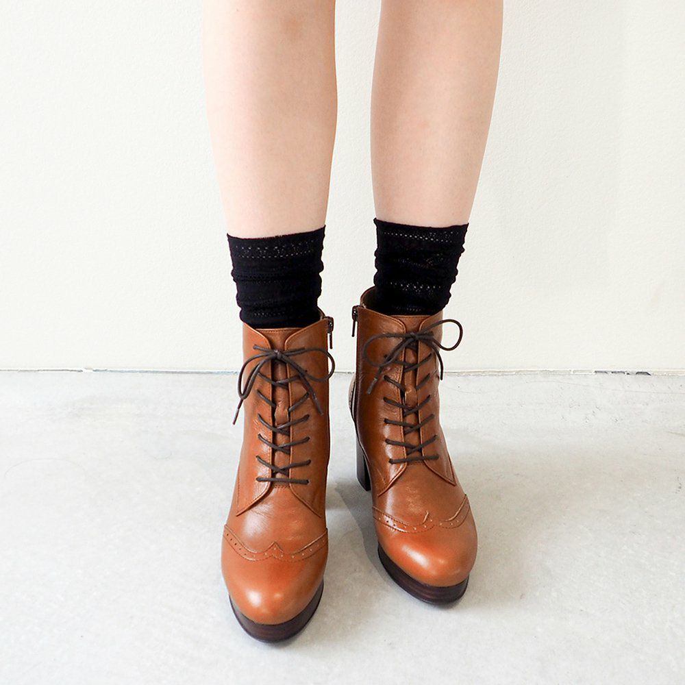 マロンブラウン