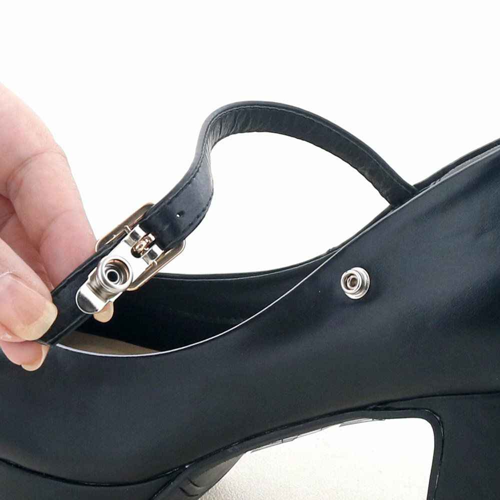 ストラップはスナップ式で着脱もかんたんです