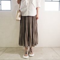 ピンク
