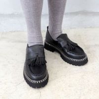 ブラック