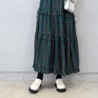 オフホワイト