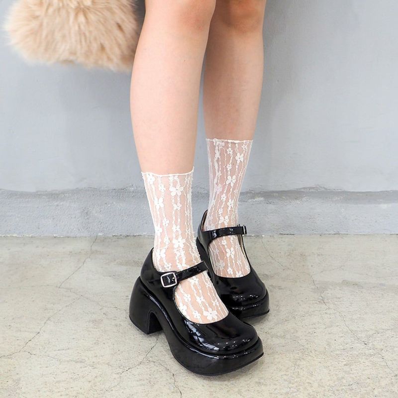 さこです 新品未使用REGAL白パンプス さこ様専用です 新品未使用REGAL白パンプス