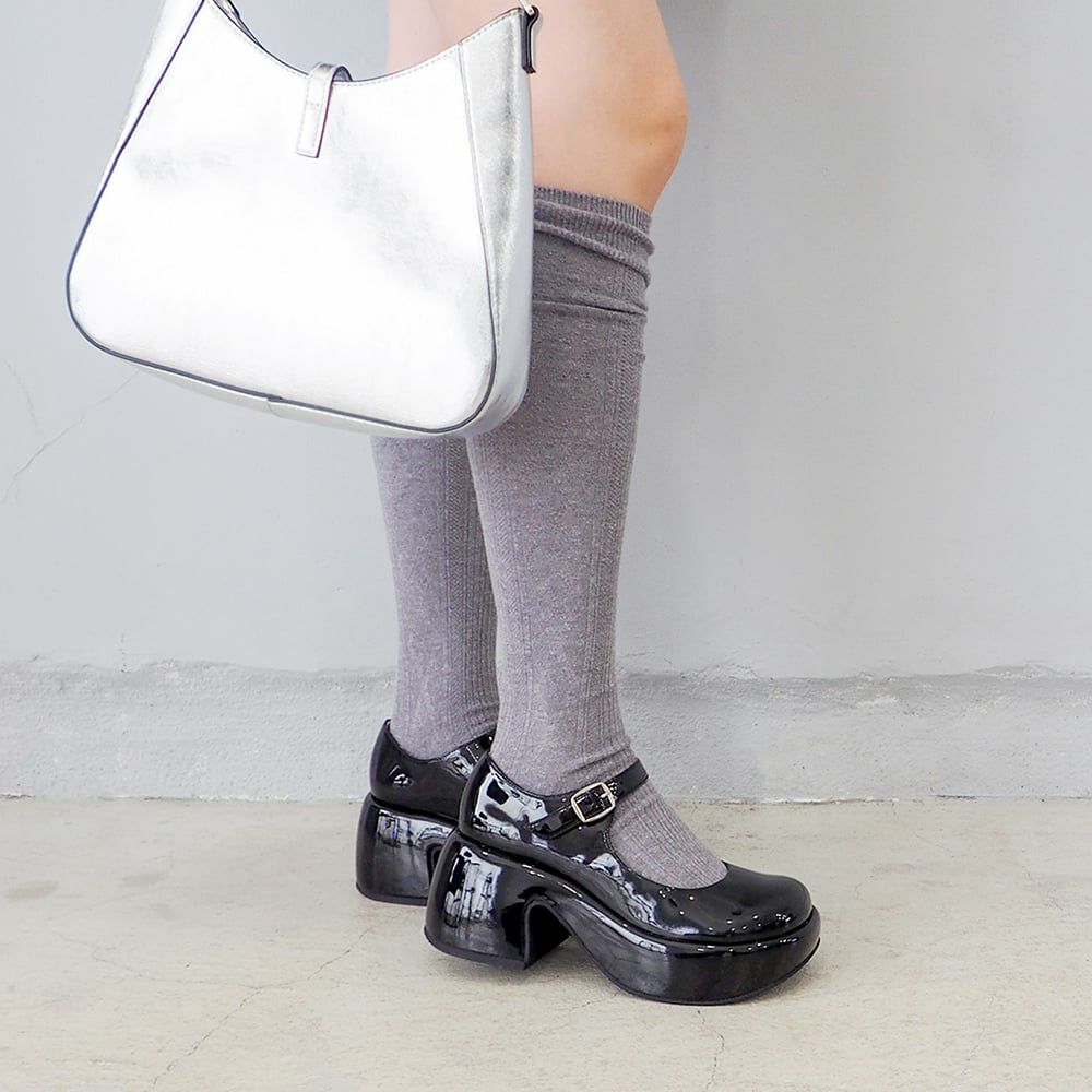 ブラックエナメル