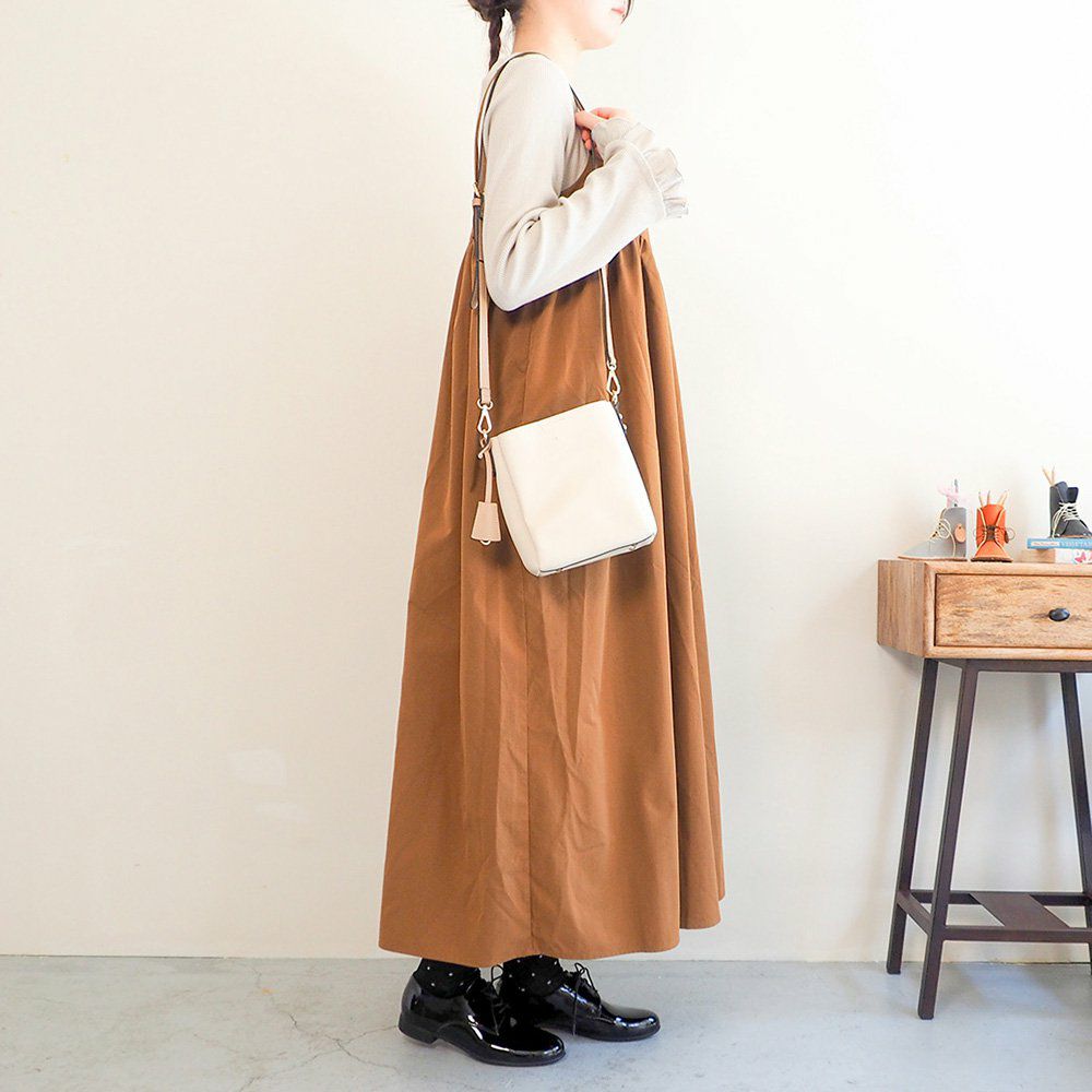 ブラックエナメル