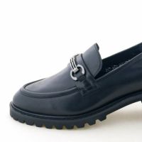 Nine West ラインストーン装飾シルバーホースビット ローファー トラッドシューズで大人っぽい雰囲気を ～ビットローファー