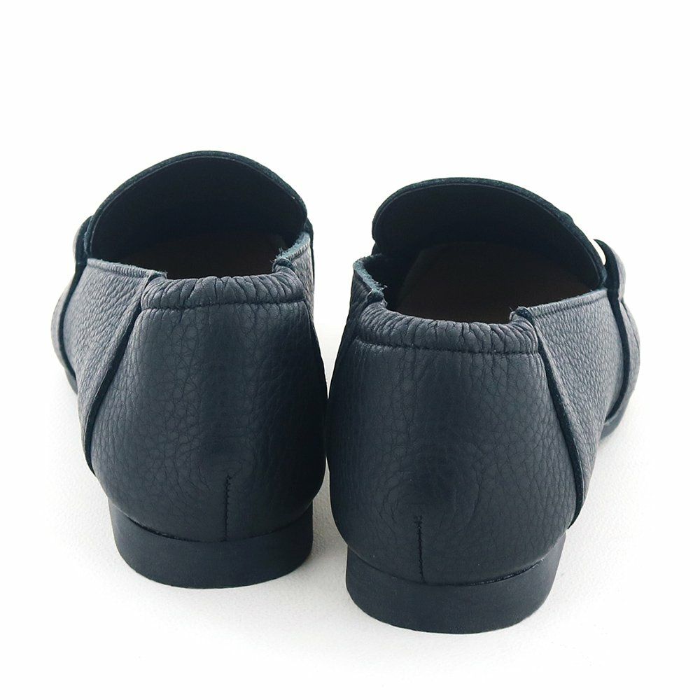 きちんと感がありながら、気負わず履ける履きよさが魅力です