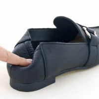 かかともソフトで靴擦れしない。かかとゴムで脱げにくくなっています