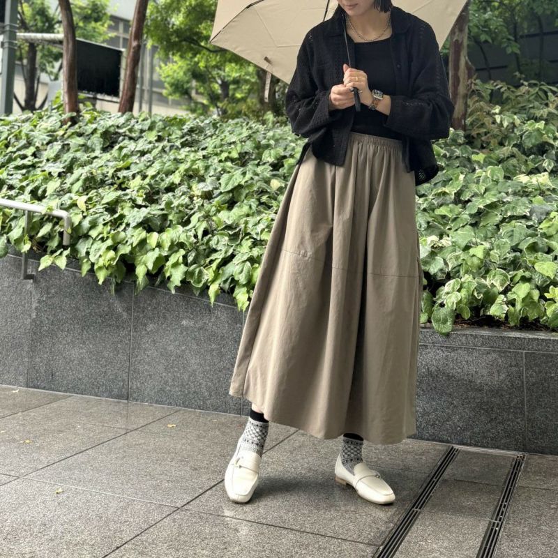 スタッフ着用：オフホワイト