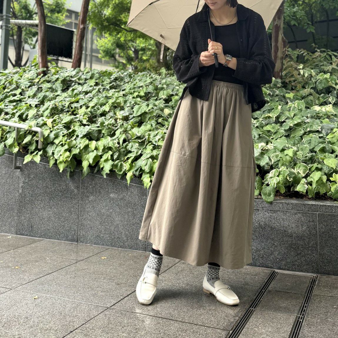 スタッフ着用：オフホワイト