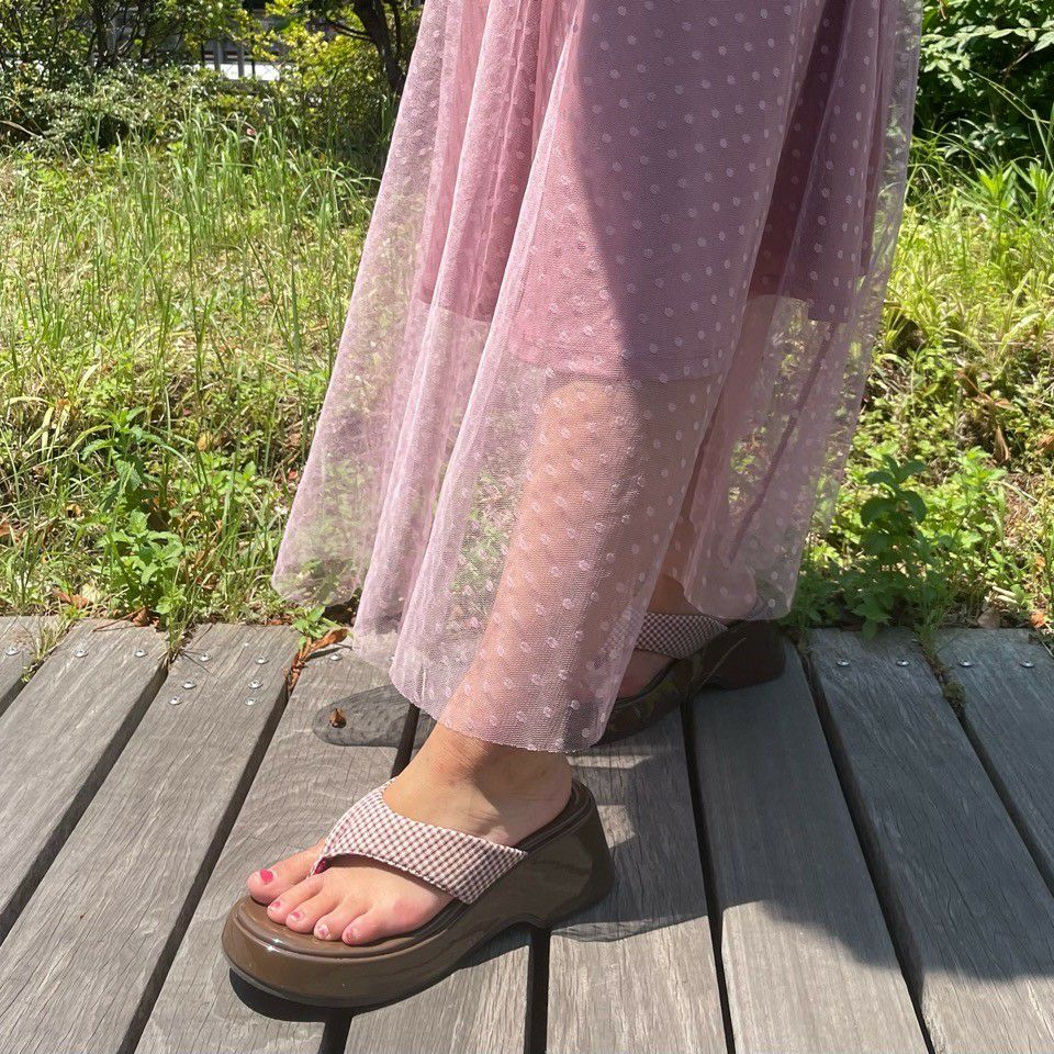 スタッフ着用：グレージュ