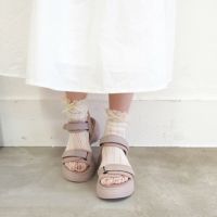 ピンク