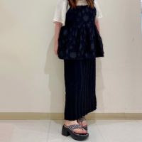 スタッフ着用：ブラック