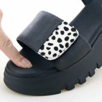 もっちりクッション入りで足裏が痛くなりにくい